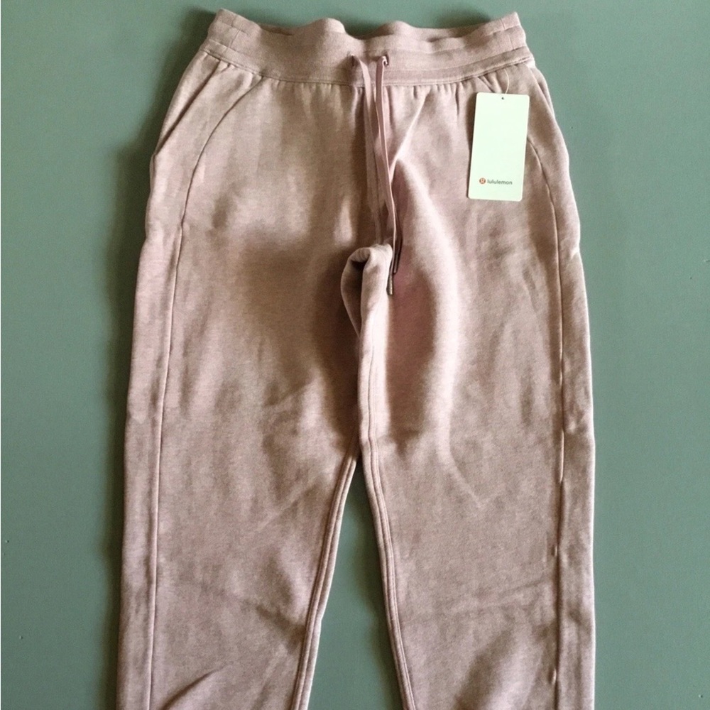 Lululemon athletica Dusty Rose Fleece Joggers Scuba NWT - Picture 4 of 8